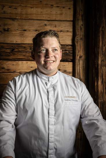 CHEF DE CUISINE À LA TABLE D'OLIVIER NASTI